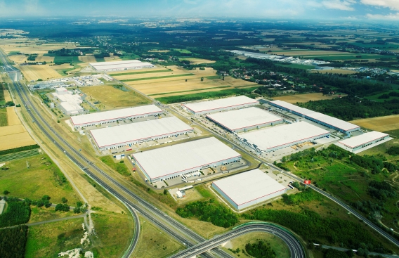 Silverstone Polska w nowym centrum logistycznym w SEGRO Logistics Park Stryków AXI IMMO Jakub Wojtera
