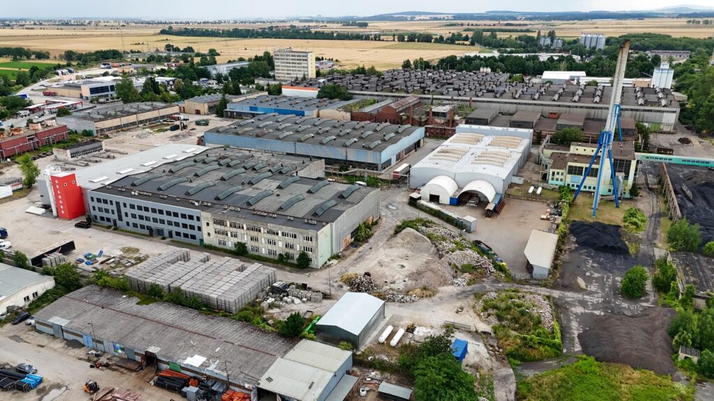 Hala magazynowa 4880 mkw. na sprzedaż – Jawor k. Legnicy i Wałbrzycha